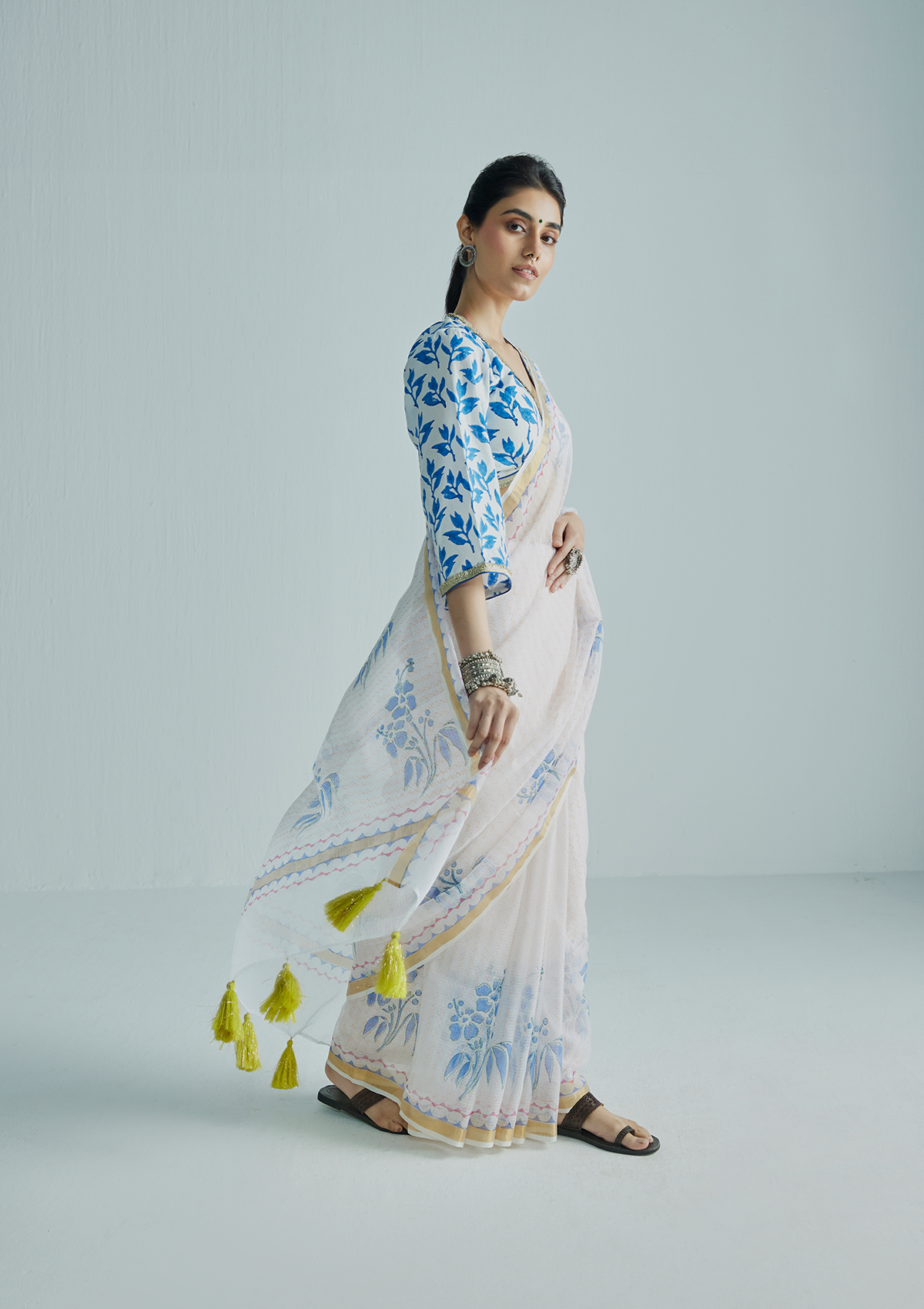 MOR (SAREE)