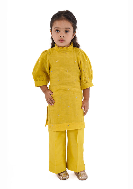 NARGIS KURTA SET (GIRL)